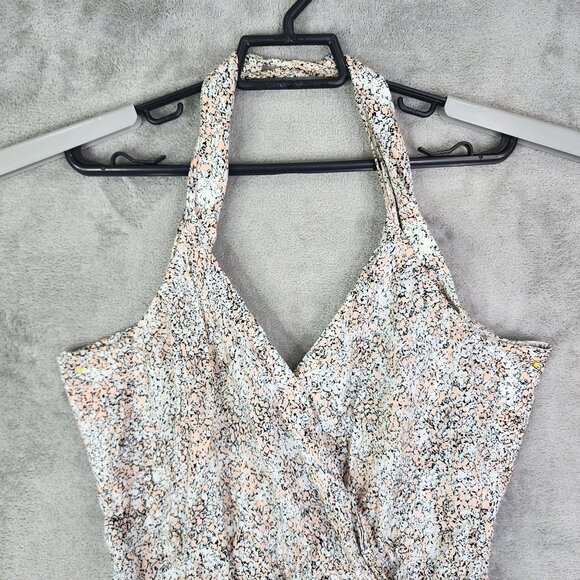 Women's BCBG Generation Halter Neck Pink & White Romper 2" Inseam Size M - Picture 12 of 13